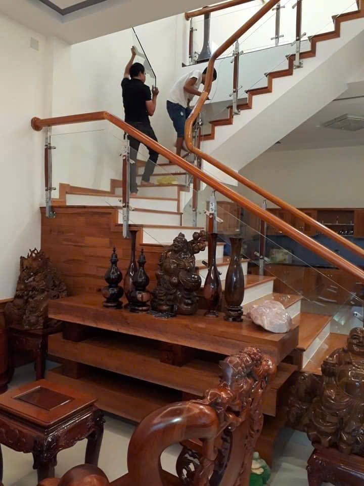cầu thang kính 9